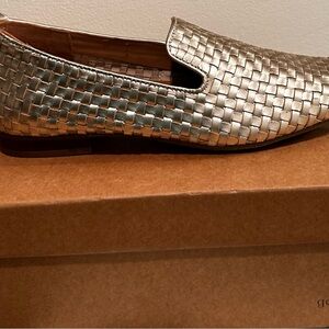 Gentle Souls by Kenneth Cole Woven Soft Gold Leather Slip-On Loafers Women size9